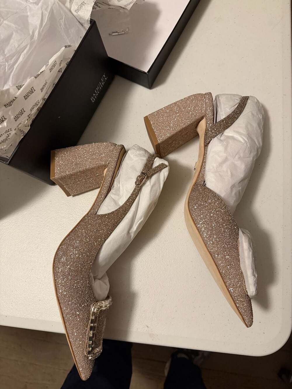Badgley Mischka Adaline Champagne Glitter Slingback Block Heel Pumps 9 - Picture 5 of 10